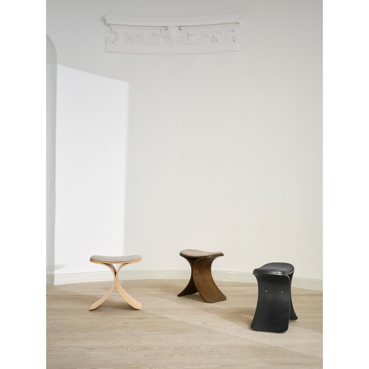 Luno Hocker Dunkle Eiche/ Beige