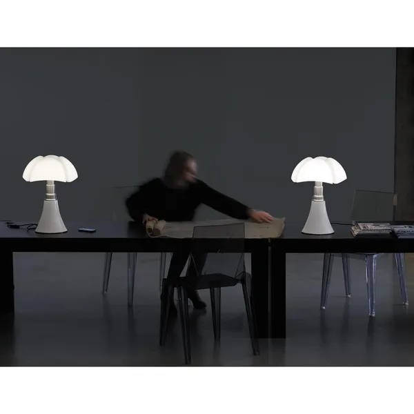 Matinelli Luce Pipistrello 1965 Bordlampe Medium Sort