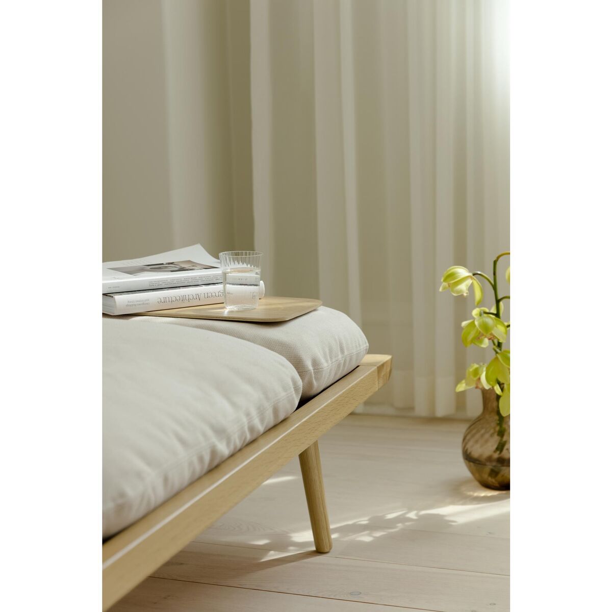 Lounge Around Daybed Sofa Oak/White Sands