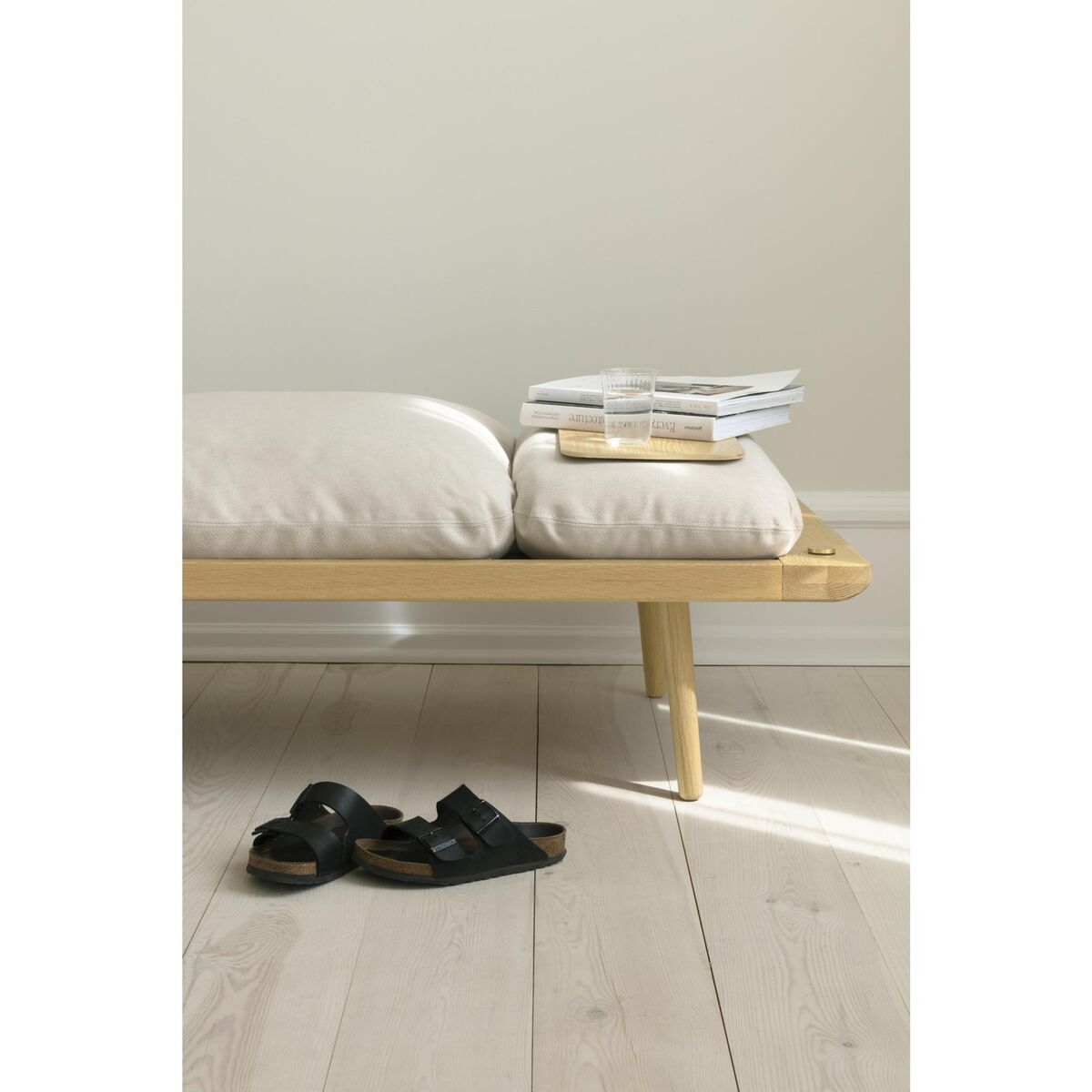 Lounge Around Daybed Sofa Oak/White Sands