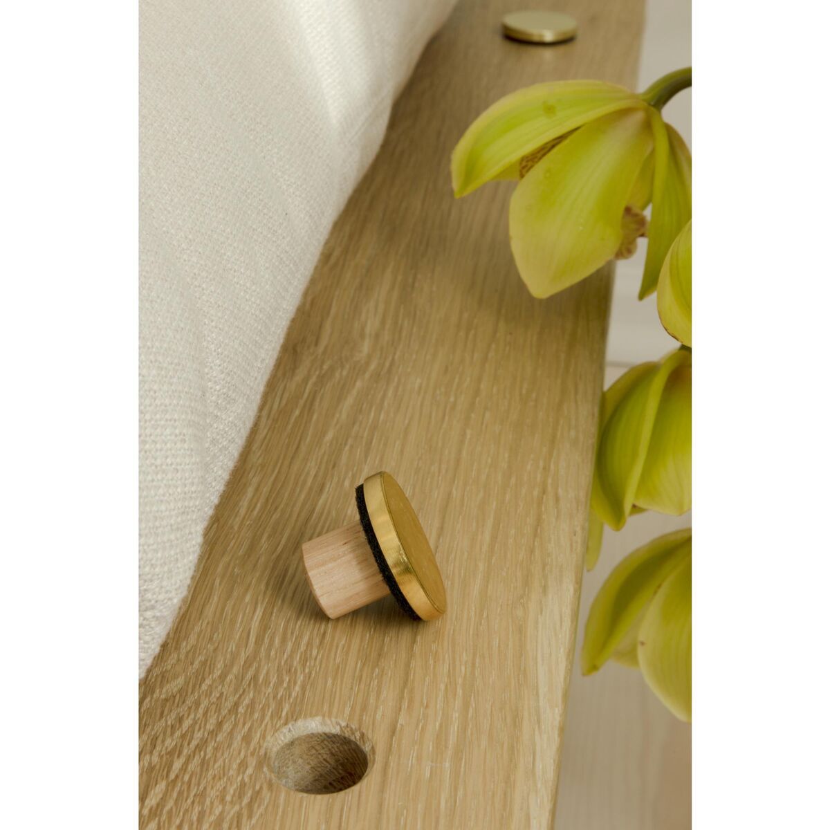 Lounge Around Daybed Sofa Oak/White Sands