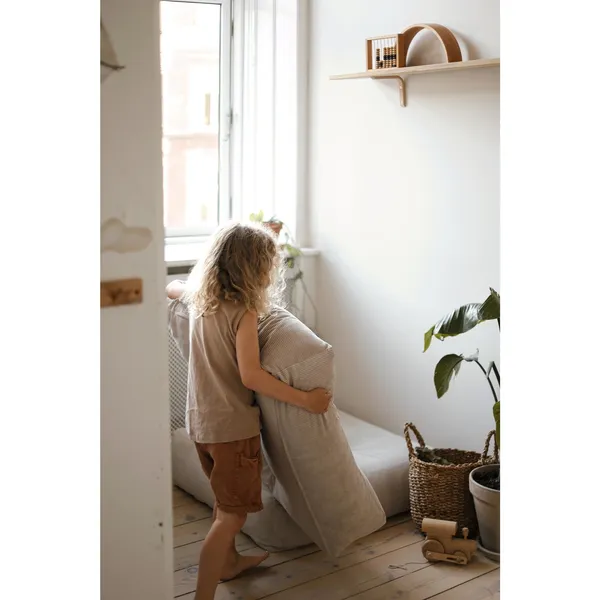 More Out Puf 402 Beige