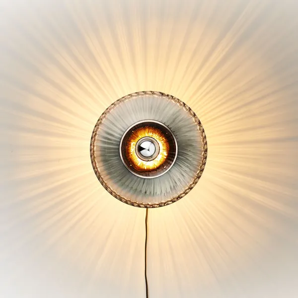 New Wave Optic XL Wandlamp Rook