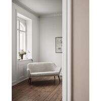 Dwell 2-Sitzer-Sofa Schaffell Moonlight