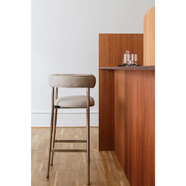 Font Barstol med Armlene 65 cm Vidar 222/Polert Stålunderstell
