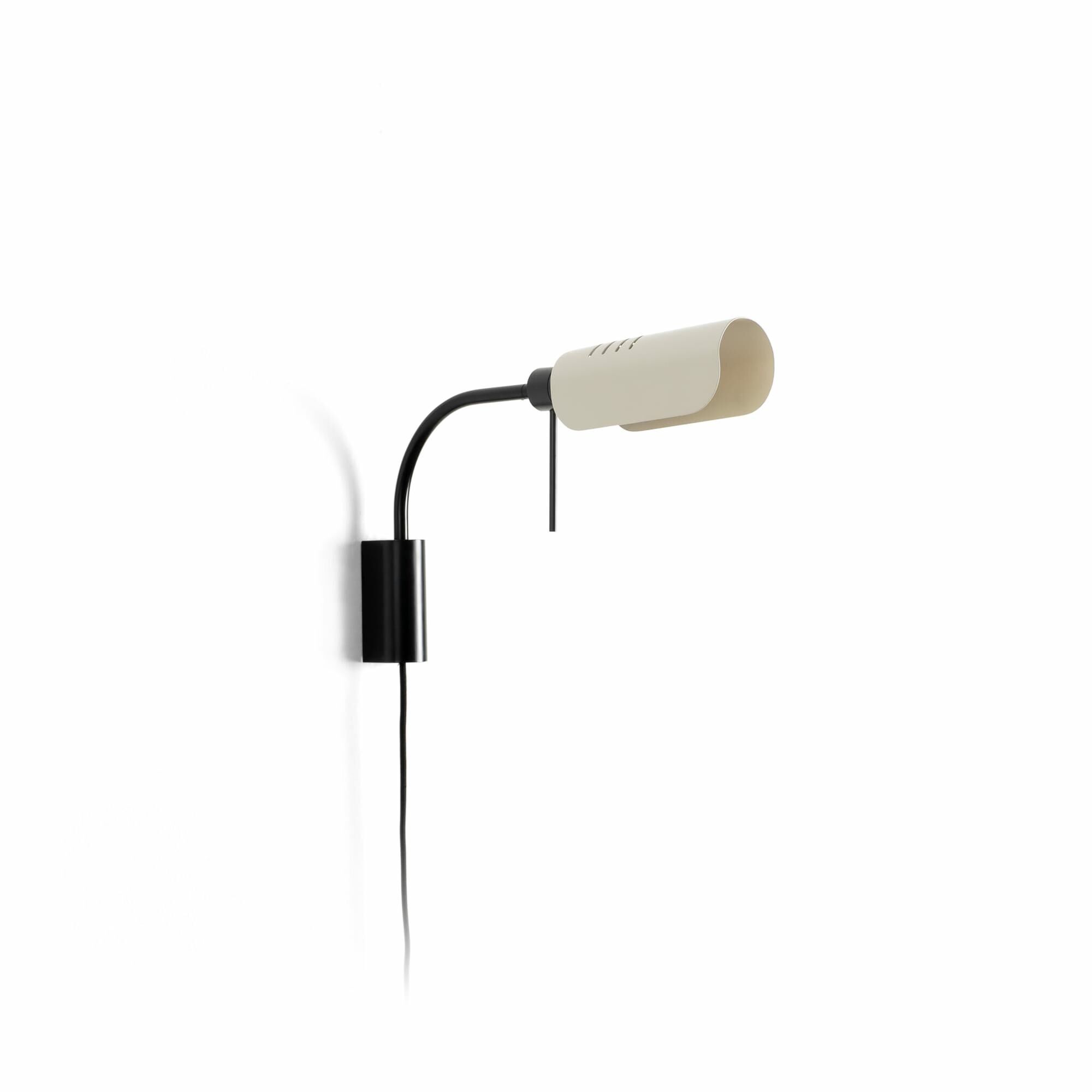 MARTINICA S V&auml;gglampa Svart/ Beige