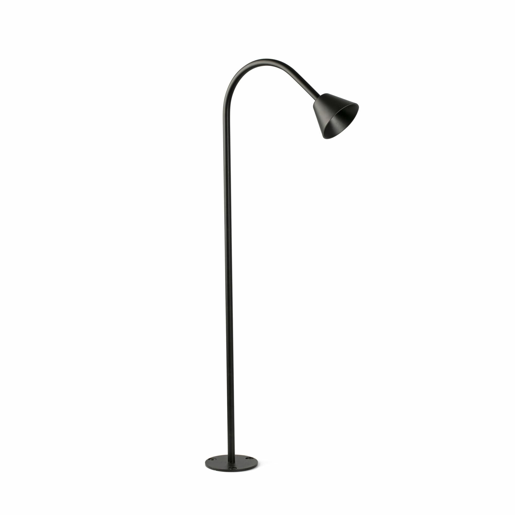 LILY 650 Havelampe Sort