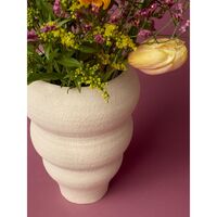 Handgestimmte, Gebogene Vase Nr. 60, Vanille