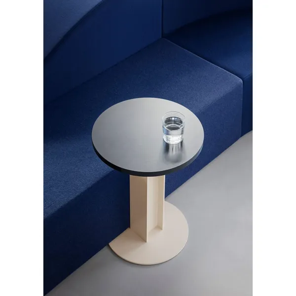 +Halle HEB 01 Side Table Ø42xH55 Dark Blue