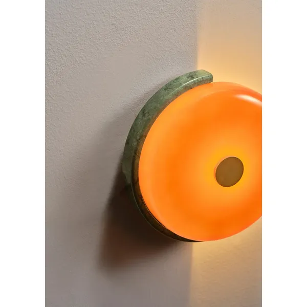 Trip Wandlampe Moosmarmor/ Bernstein