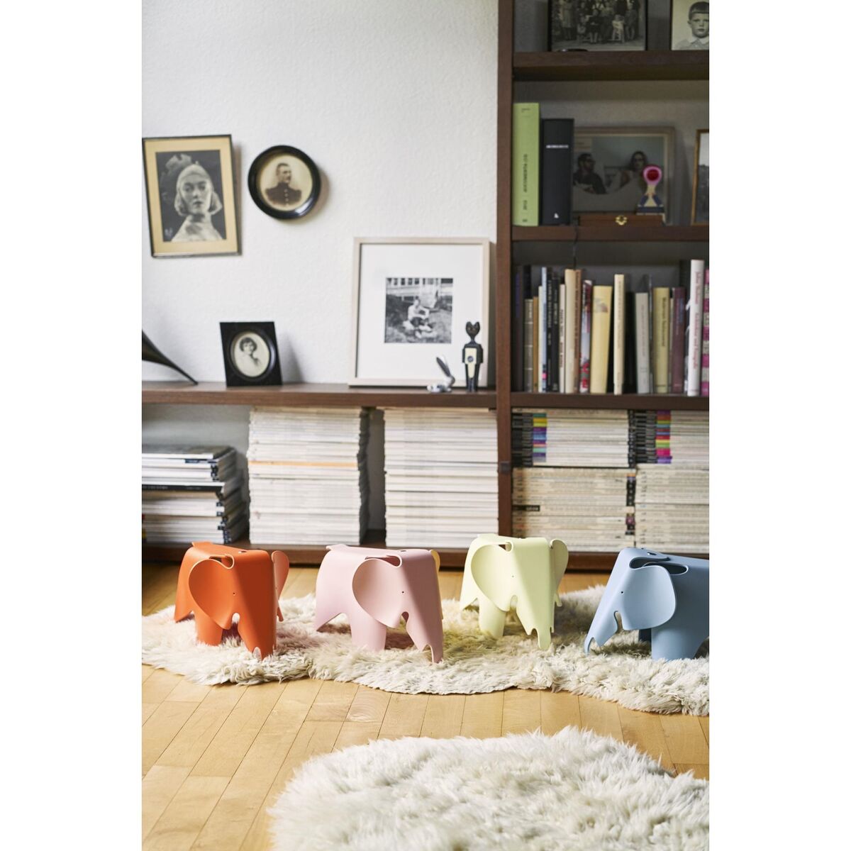Eames Elephant RE Kruk Klein Canary