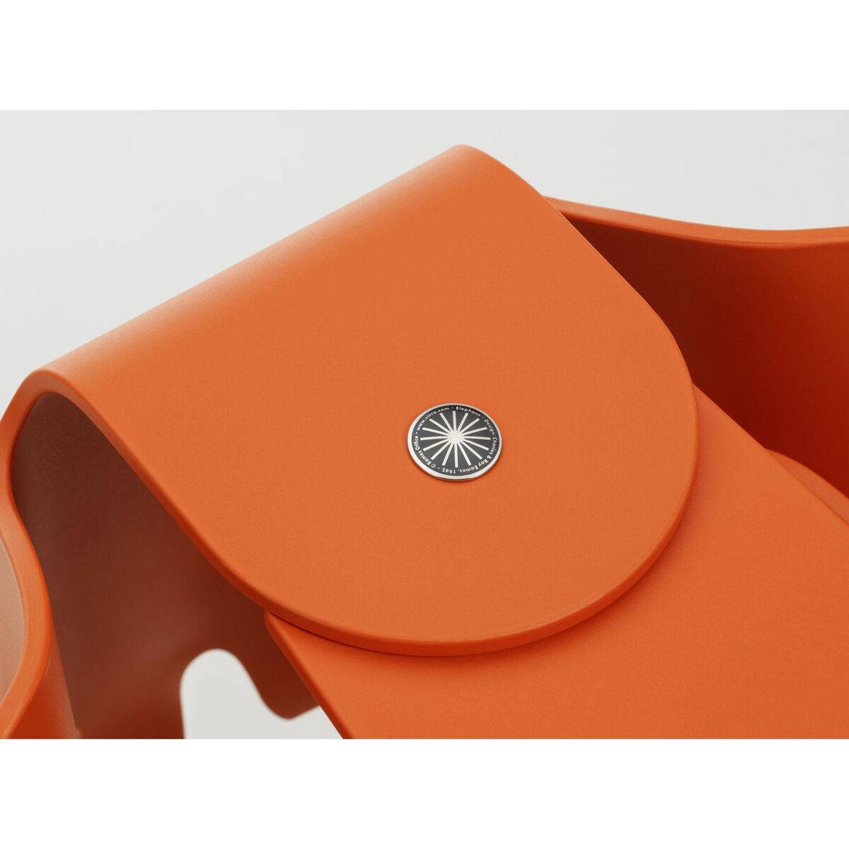 Eames Elephant RE Hocker Rot Orange
