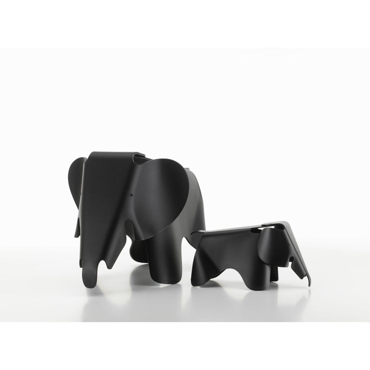 Eames Elephant RE Hocker Schwarz