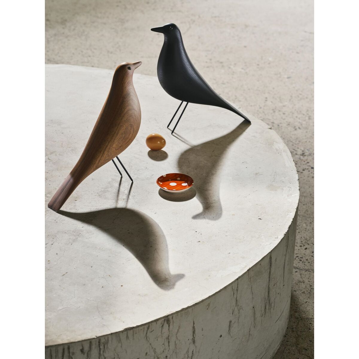 Eames House Bird Skulptur Dunkler Walnuss