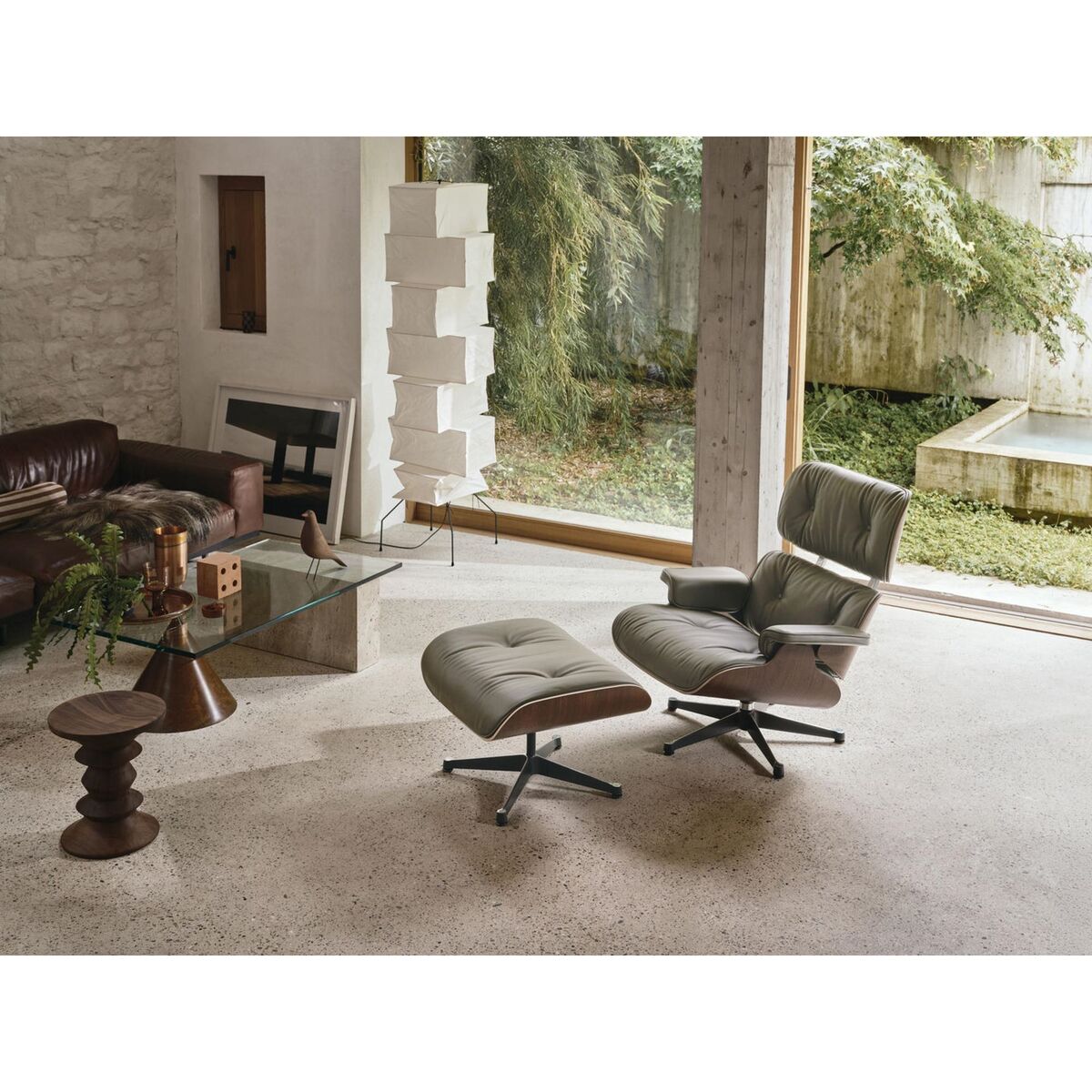 Eames Stool Modell A Hocker Nussbaum Walnuss