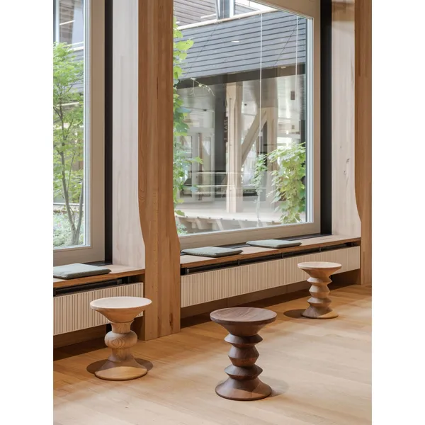 Eames Stool Model B Stool Natural Chestnut