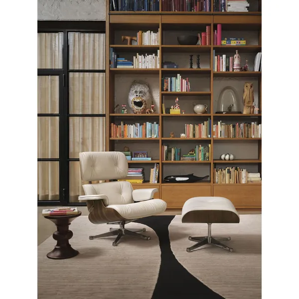 Eames Stool Model B Stool Natural Chestnut