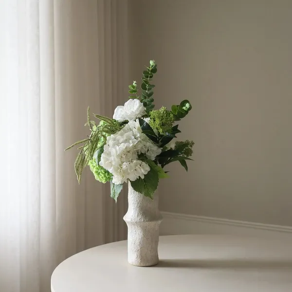 Smashed Avocado Bouquet White