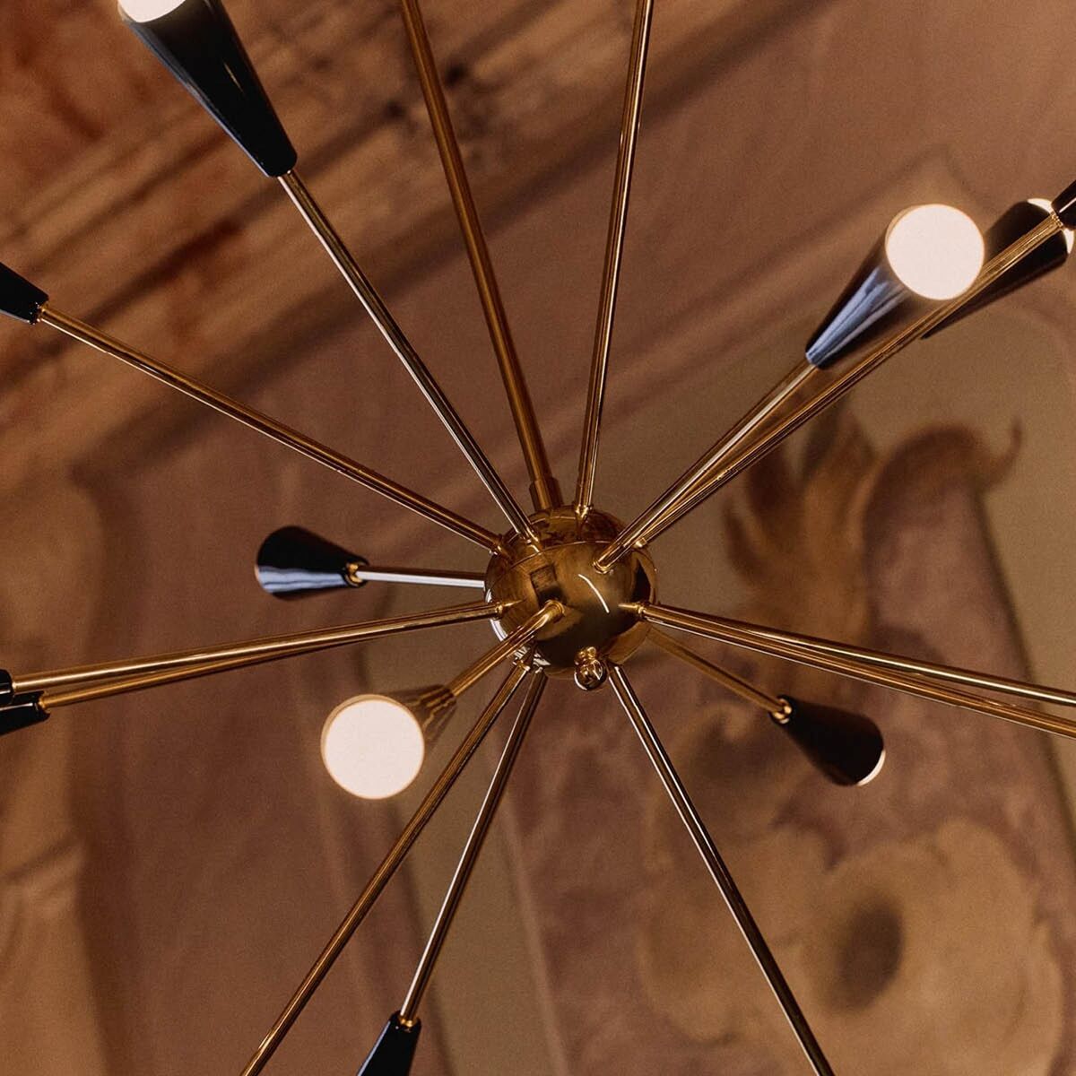 Lámpara Colgante Sputnik 16 Oro/ Negro