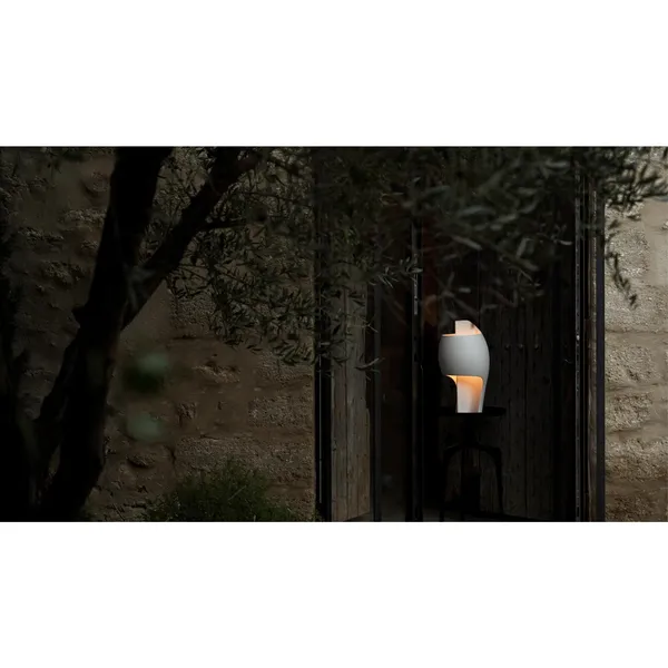 DCWédtions Grande B Table Lamp Gypsum/ Aluminum