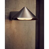 Grasp Vegglampe Børstet Rustfritt Stål