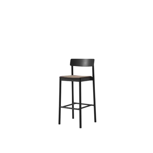 Betty TK17 Barstol Sortlakeret Ask/Fuse