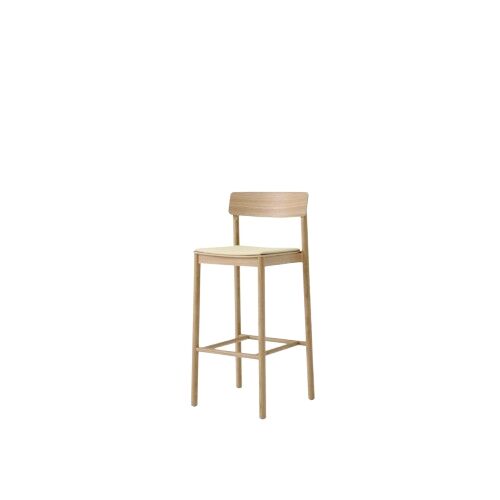 Betty TK17 Barstol Lakeret Eg/Fuse