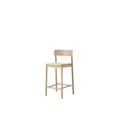 Betty TK14 Counterstol Lakeret Eg/Fuse