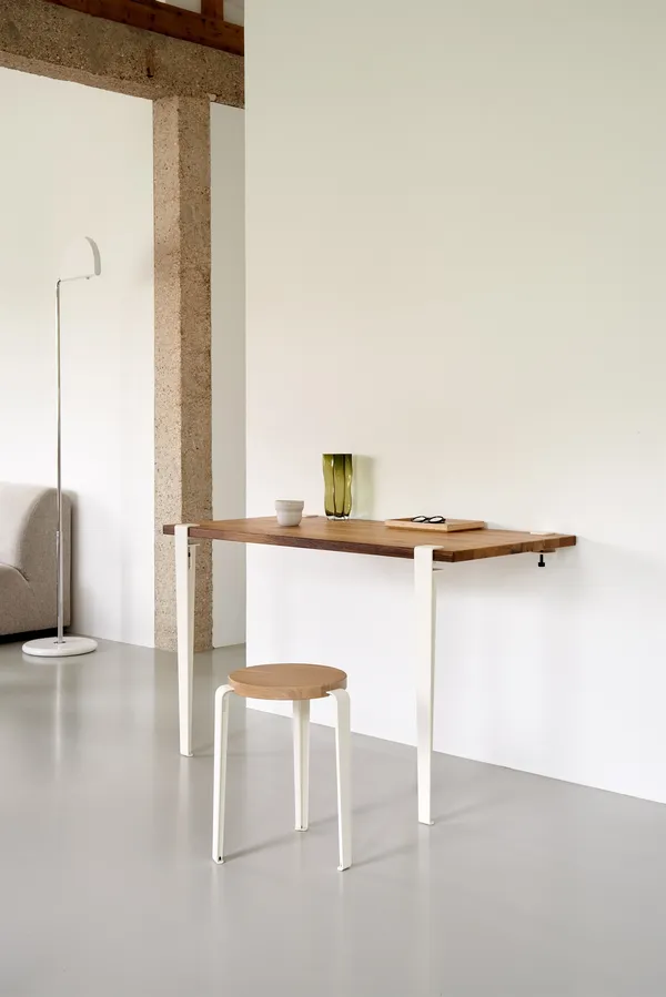 LOU Stool Recycled Plastic White/Midnight Blue