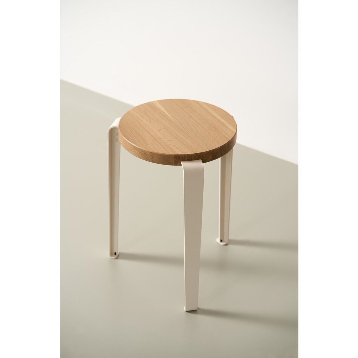 LOU Skammel Egetræ/Cream White