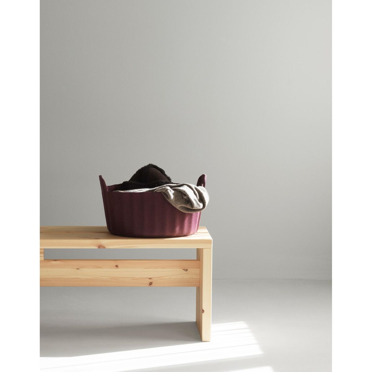 Colu Mand Burgundy