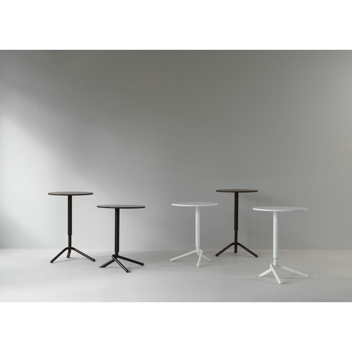 Mesa Auxiliar Elevable Negro