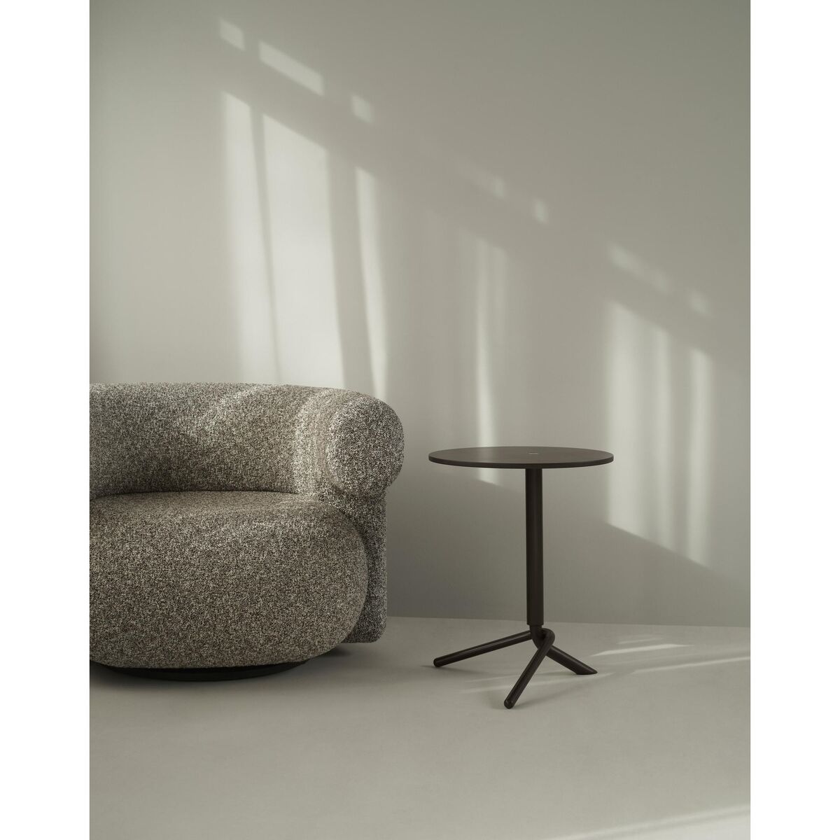 Mesa Auxiliar Elevable Negro