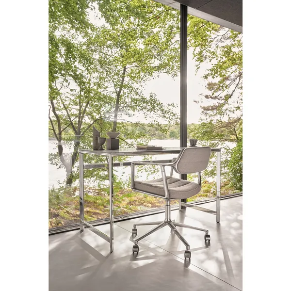 453 Svingstol med Hjul Aluminium/ Bølgete Off White/ Lysegrå