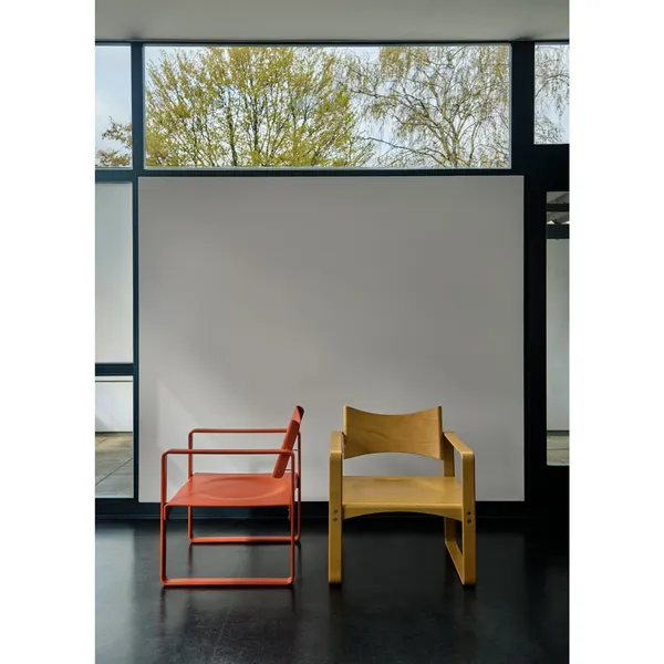 Series 270 F Dining Chair With Armrests Red