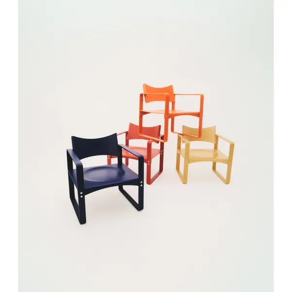 Series 270 F Dining Chair With Armrests Black