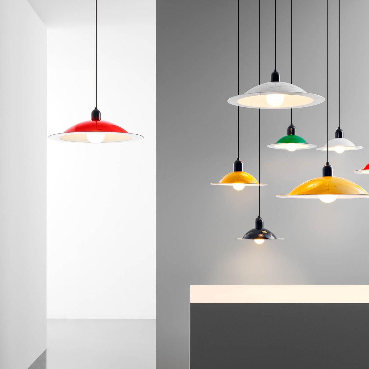 Lampiatta Pendant Large White/ Black
