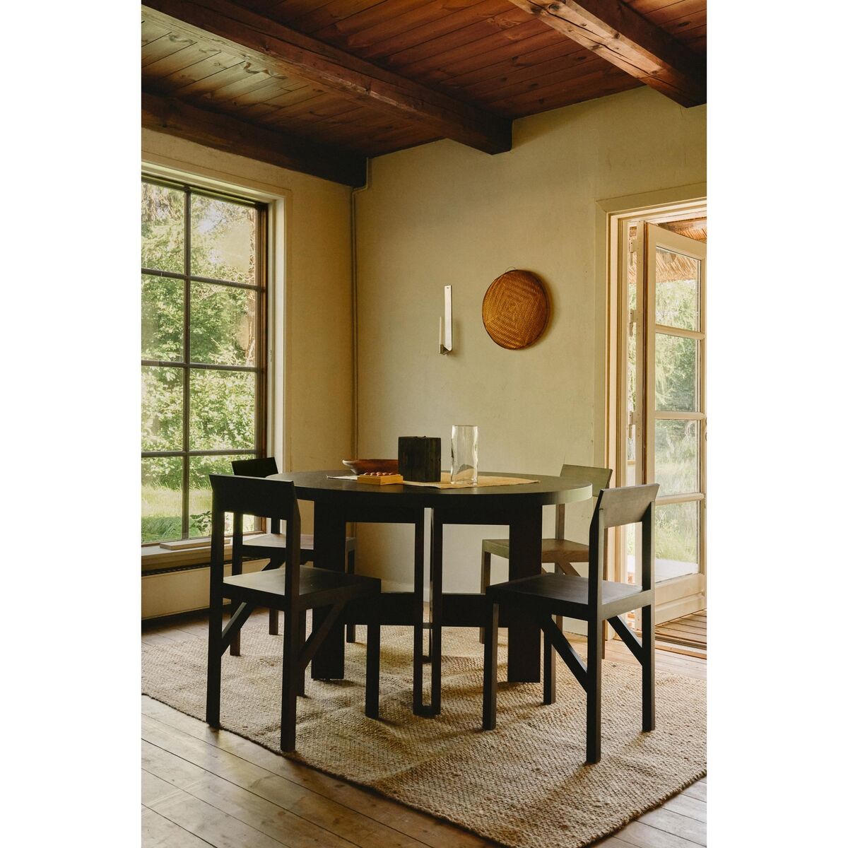 Farmhouse Trestle Dining Table Ø120 Dark Oak