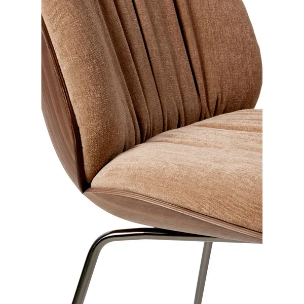 Beetle Soft Spisestol Sort Krom/ Amerikansk Valnøtt/ Belsuede Speical/Dedar 132