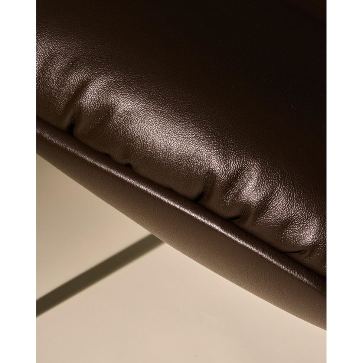 Beetle Soft Sessel Schwarz/ Glattleder