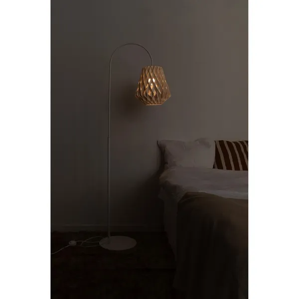 Signature 28 Floor Lamp Black