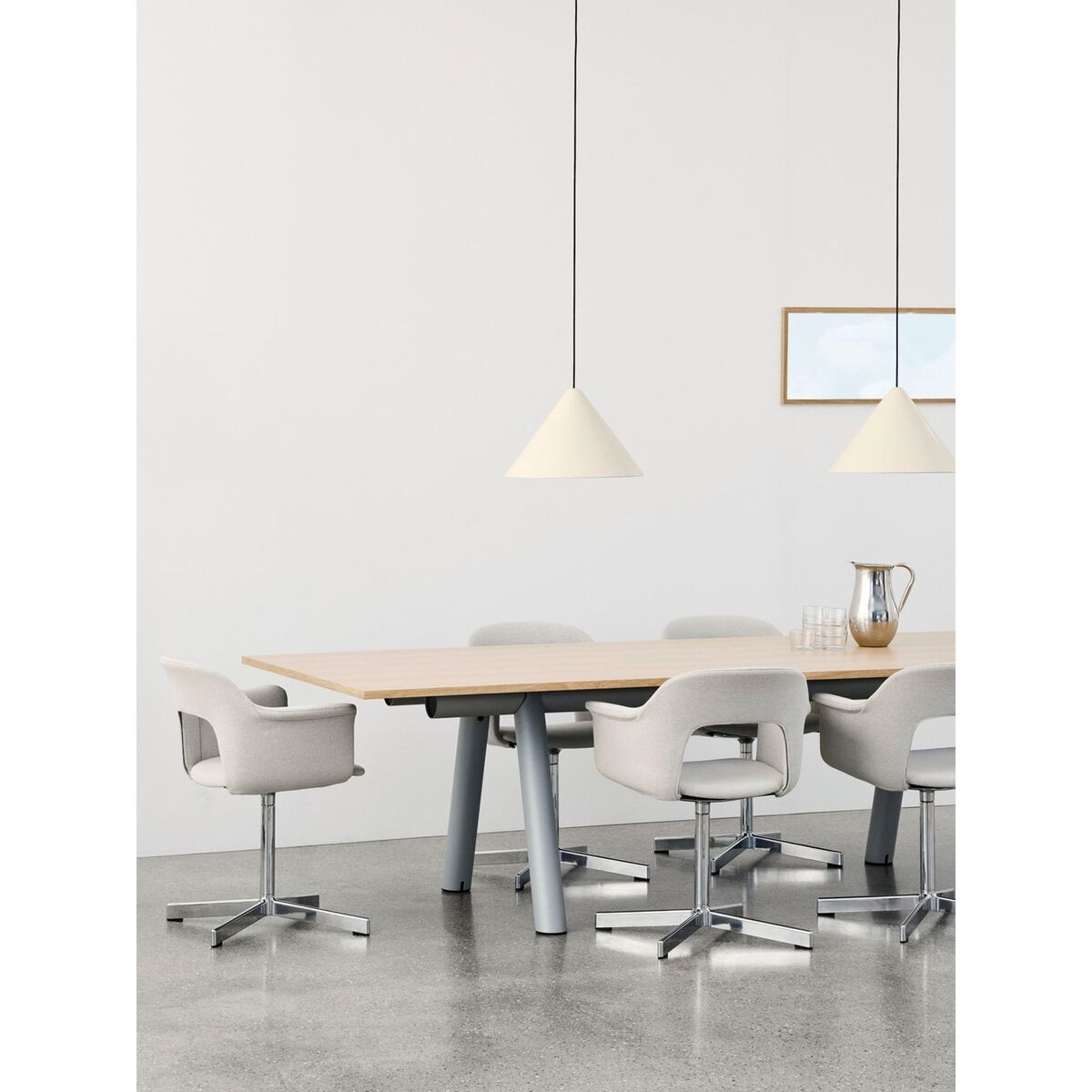 Layout 234 Dining Chair With Armrest & Swivel Turf Sand/ Aluminum