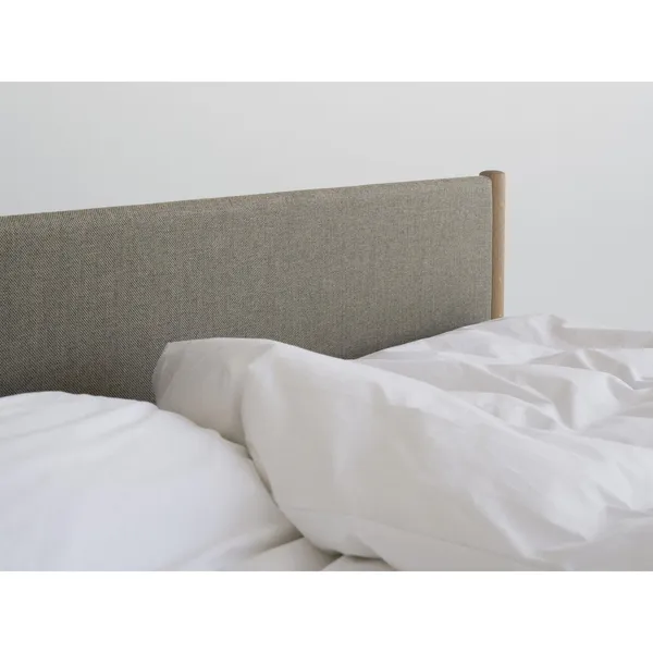 Veng Bedframe 160x210 Re-Wool 218/Zeepbehandeld Eiken