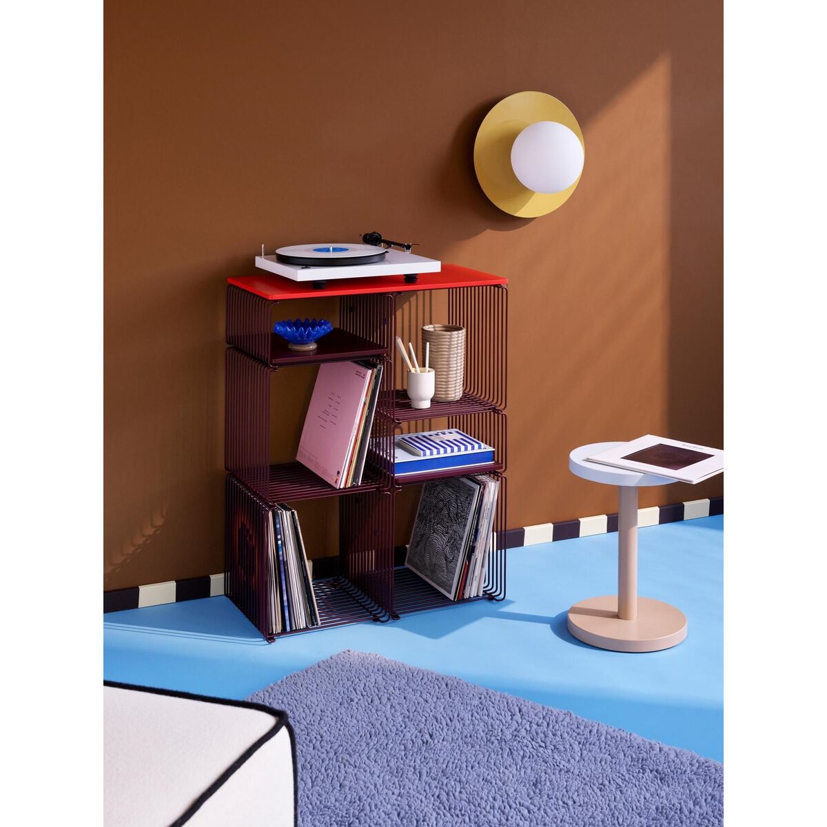 Panton Draadboekenkast Halfhoog 145-Rosehip 17,2 cm x 34,8 cm