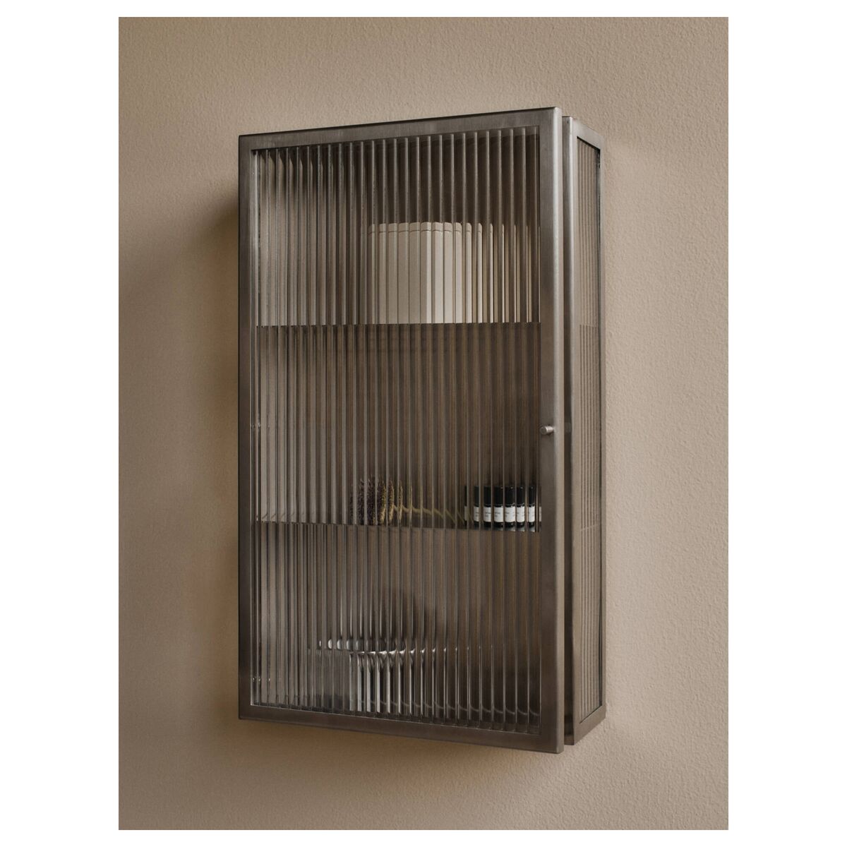Armoire Murale Haze en Acier Inoxydable et Verre Cannelé