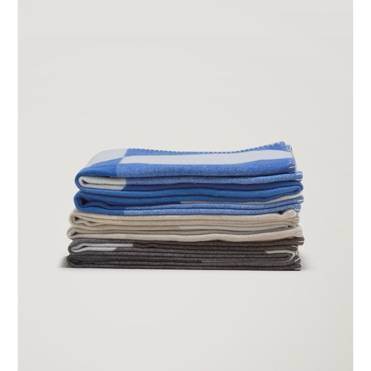 Big Logo Rug Pale Beige/Umber Brown