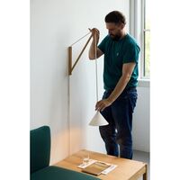 Vegglampe Røkt Eik/ Hvit