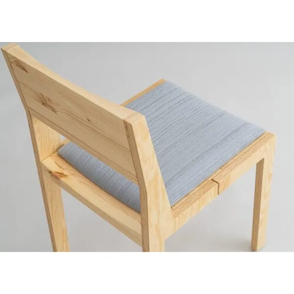 016 Maasto Dining Chair Upholstered Seat Natural/Square 0134