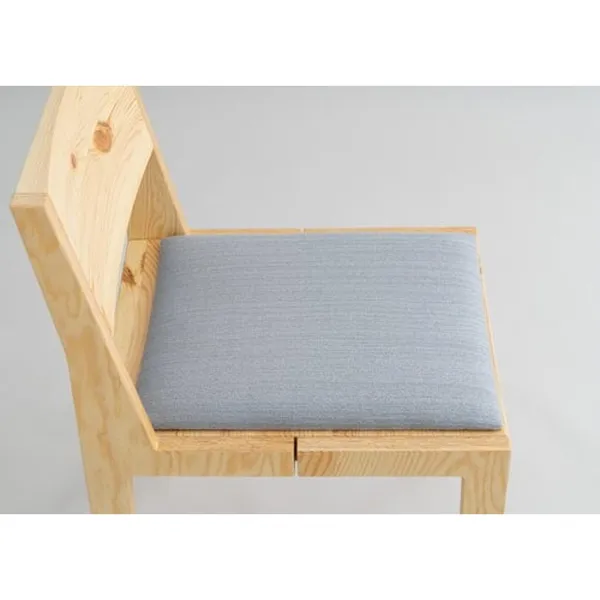 016 Maasto Dining Chair Upholstered Seat Natural/Square 0134