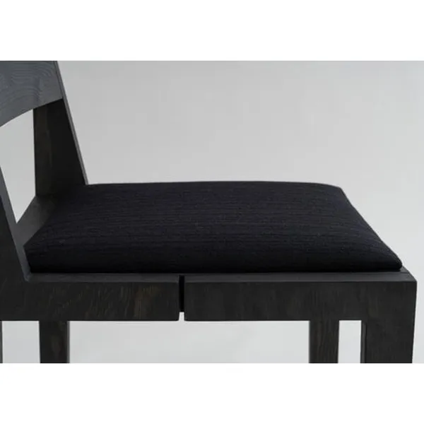 016 Maasto Spisebordsstol Polstret Sæde Sort/Kvadrat 0194
